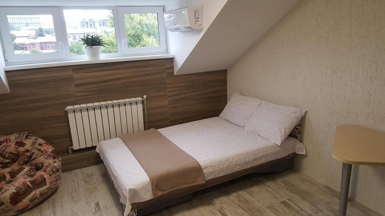 Короленко 25 Charkiw Exterior foto